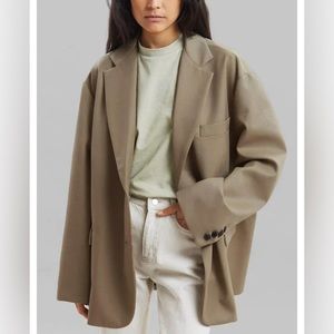 The Frankie shop OVERSIZED BOYFRIEND BLAZER DESERT TAUPE